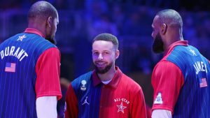Steph Curry’s New Extension Puts Him in Elite Company With LeBron James, Kevin Durant