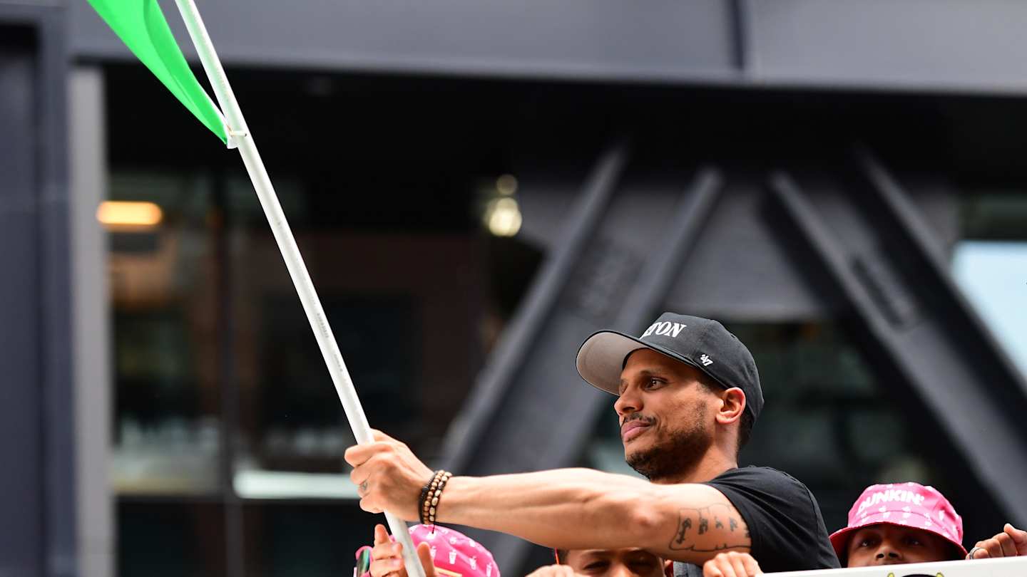 Joe Mazzulla Uses Another Bizarre Animal Metaphor to Describe Celtics' Title Defense