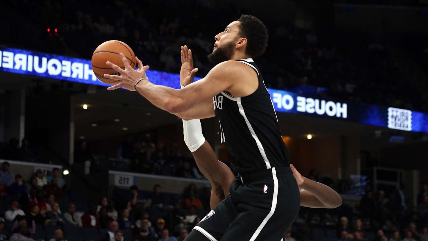 Ben Simmons Says It's 'Disrespectful' to Say He's 'Robbing' Teams Due to Injury