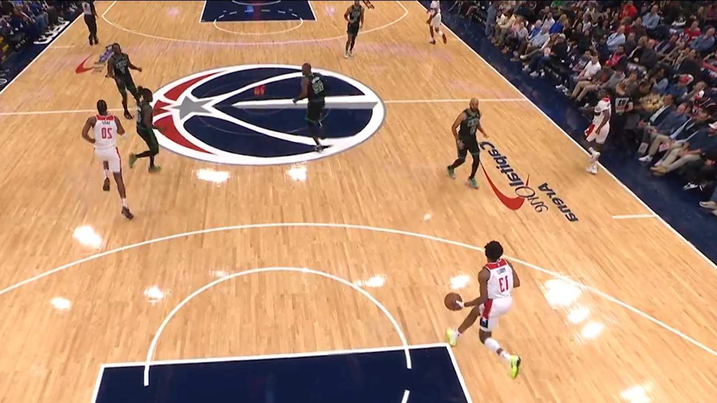 Celtics-Wizards Game Delayed After Ref Collides With Waiter, Spills Drinks