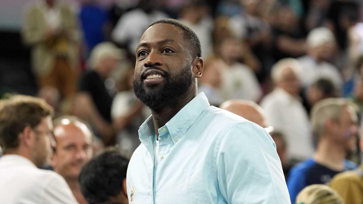 Miami Heat Fans Harshly Mock Appearance Of Dwyane Wade’s Statue