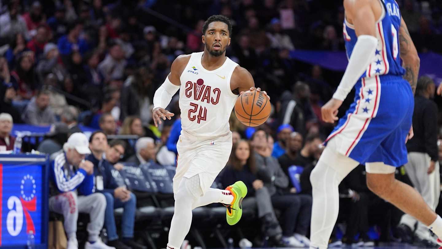 Donovan Mitchell Offers Funny Apology After Nearly Posting Triple-Double in Cavs' Win