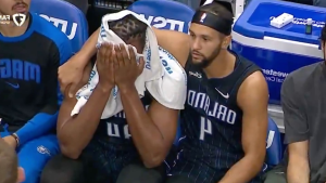 Jalen Suggs Comforted an Emotional Wendell Carter Jr. After Injury
