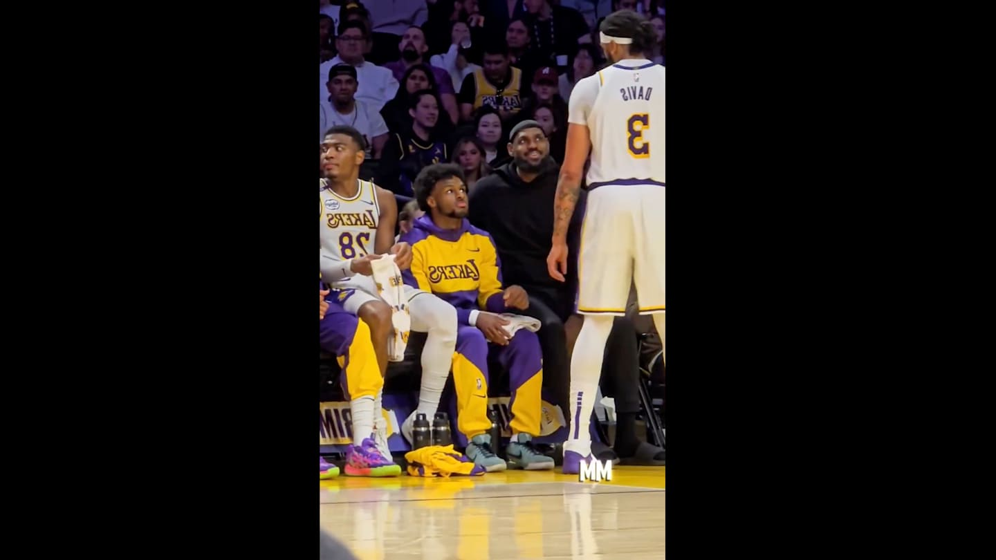 Anthony Davis, Lakers Pranked Bronny James on Bench in Front of LeBron