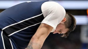 Mavericks Get Bad News About Luka Dončić's Calf Strain