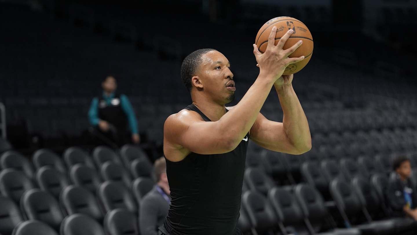 Grant Williams Surprised the Hornets Front Office With the Perfect Christmas Gift