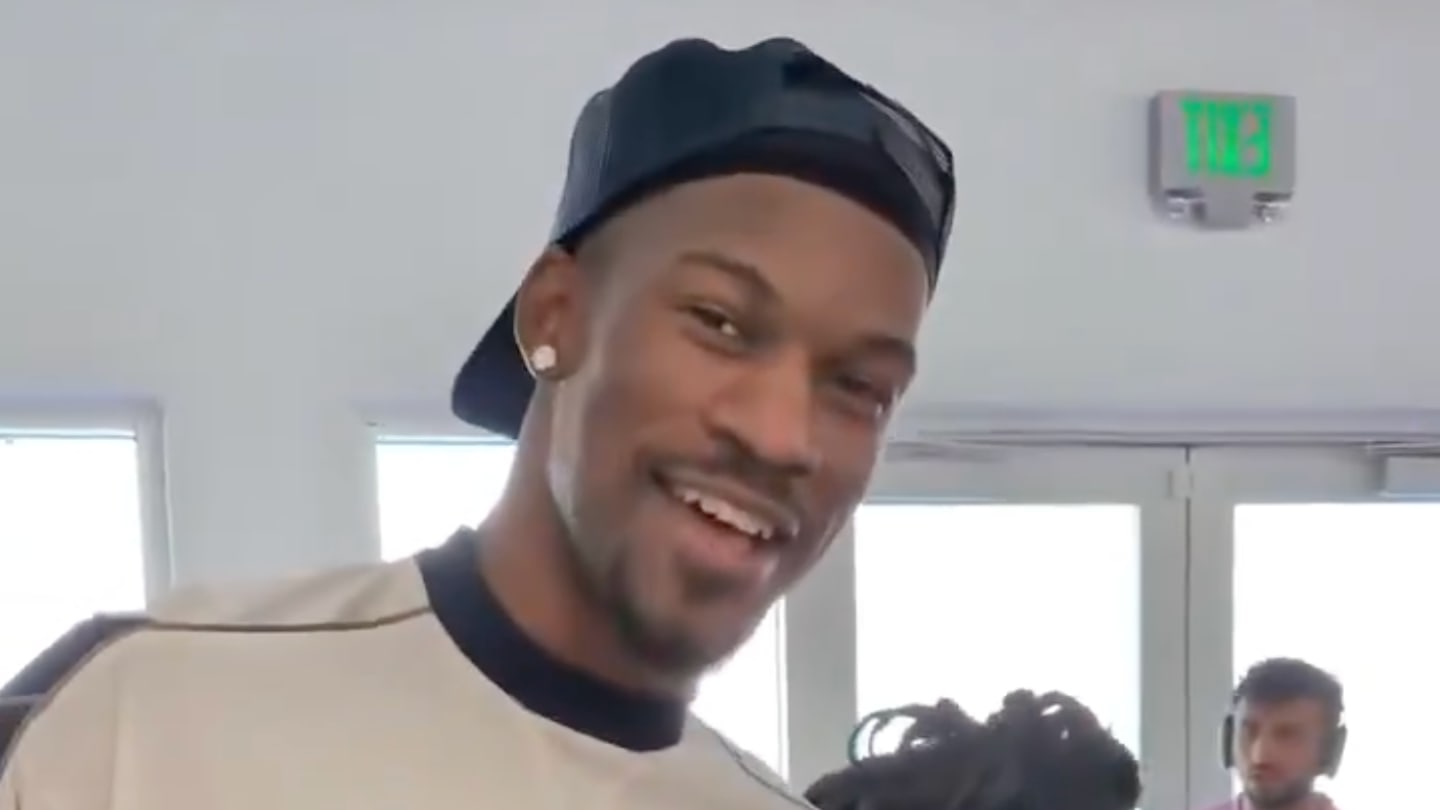 Jimmy Butler Tells His Barista That Bosses Should 'Build You Up' Amid Heat Suspension
