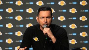 Lakers' JJ Redick Has Blunt Three-Word Response to Criticism From Charles Barkley