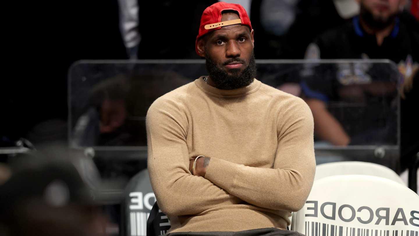 LeBron James Set to Return to Lakers Lineup on Saturday Night