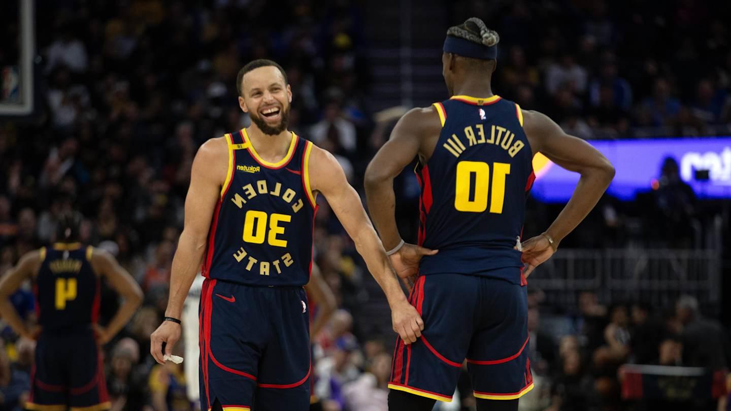 SI:AM | Stephen Curry Is on Fire and the Warriors Are Rolling