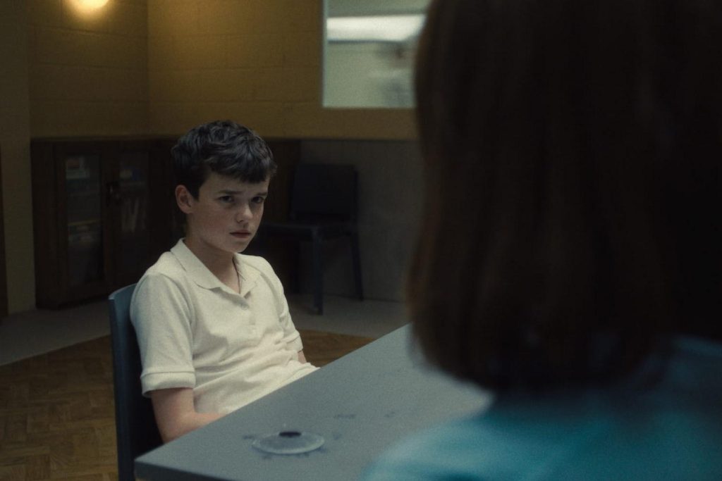 
                                                Adolescence : la fin bouleversante de la série de Netflix ne plaît pas à tout le monde, voici nos explications                    