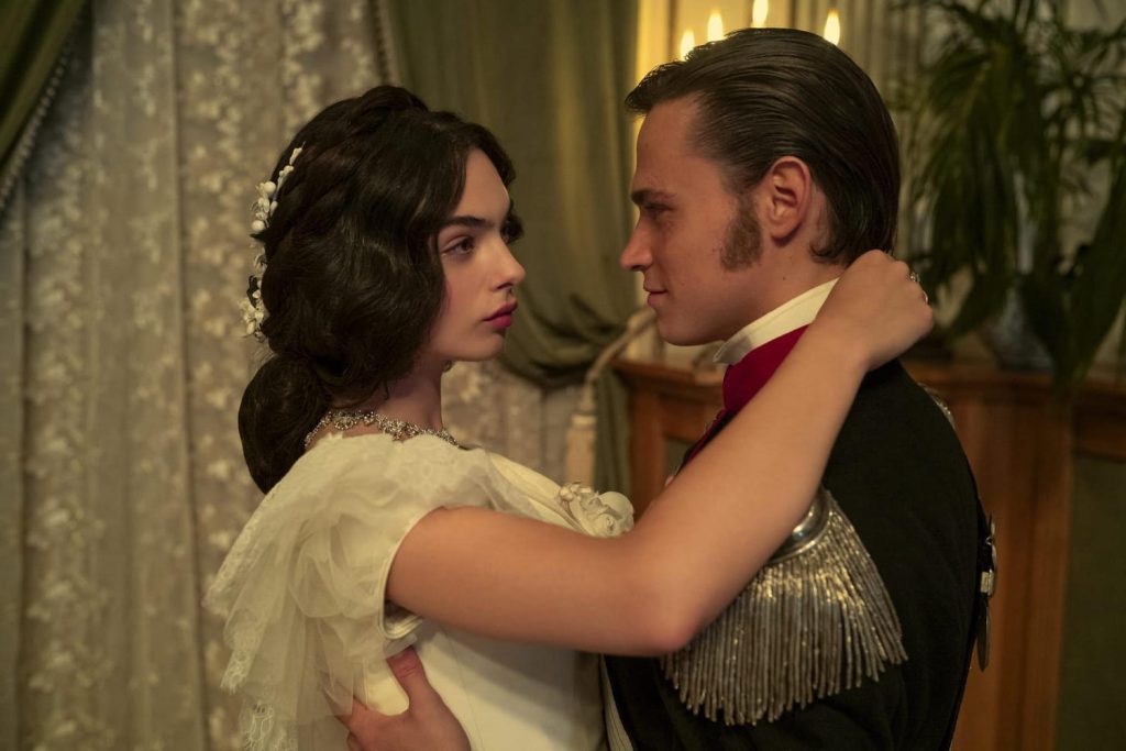 
                                                Le Guépard : un grand classique de la littérature devient une série d'époque sur Netflix                    