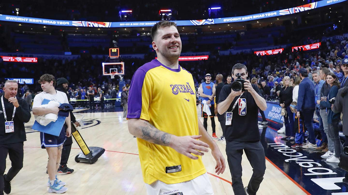 Luka Doncic's Camp Reportedly Nixed Mavericks' Special Offers for Return to Dallas