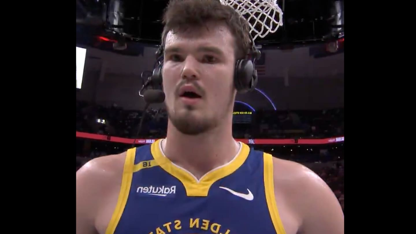 Warriors Rookie Hilariously Wonders Why He's Being Interviewed After Steph Curry's Monster Half