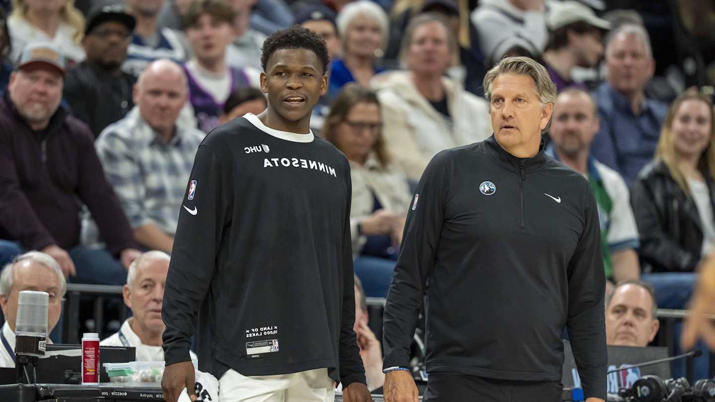 Timberwolves Coach Has Clear Message for Anthony Edwards After Slow Start vs. Warriors