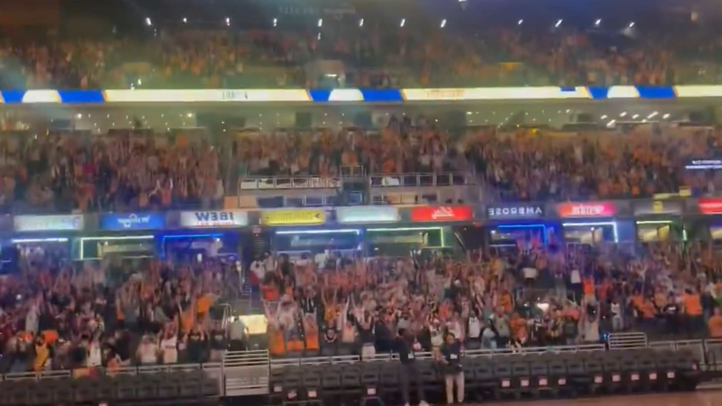 Pacers Watch Party in Gainbridge Fieldhouse Went Nuts For Tyrese Haliburton Shot