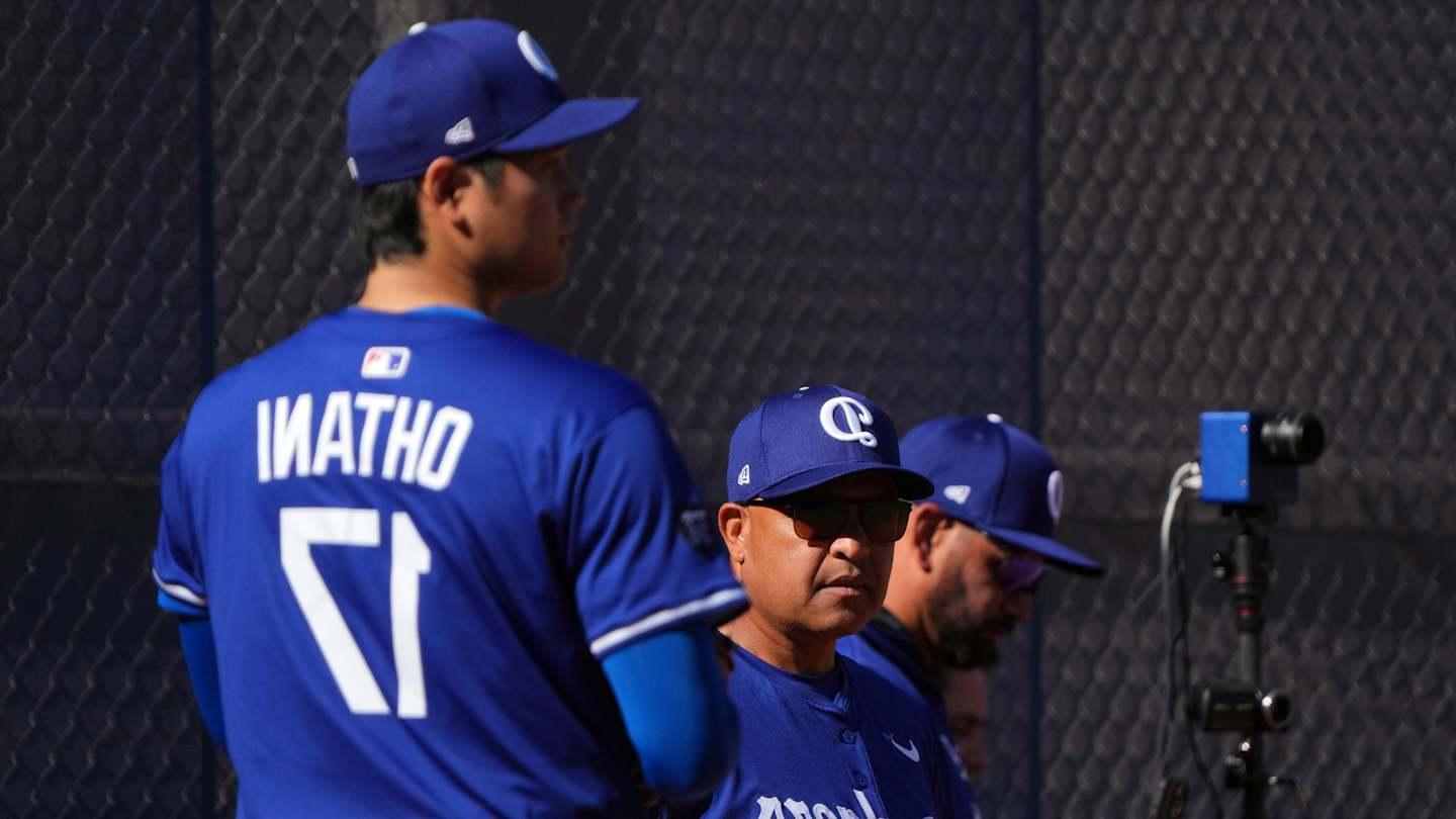 Dave Roberts Tells Lakers to Stay Away From Shohei Ohtani After Sale to Dodgers Owner