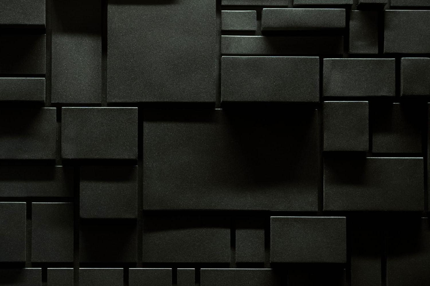 Brick : ce thriller Netflix en huis clos est déjà comparé à "La Plateforme"