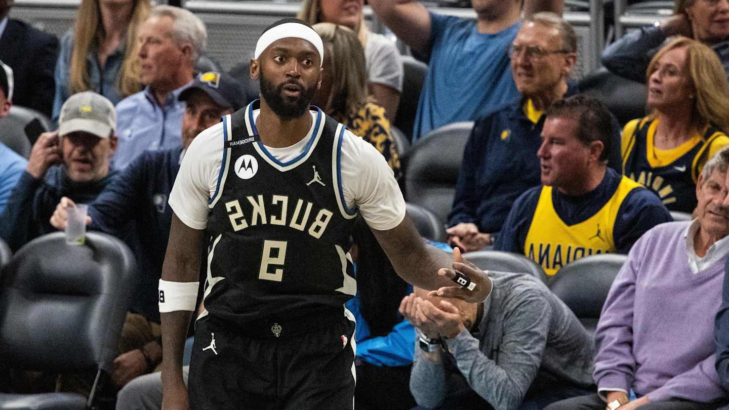 Bucks Agree to $44 Million Contract Extension With Bobby Portis