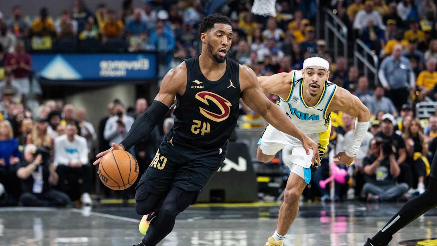 Donovan Mitchell, R&B Star Coco Jones Appear to Announce Engagement