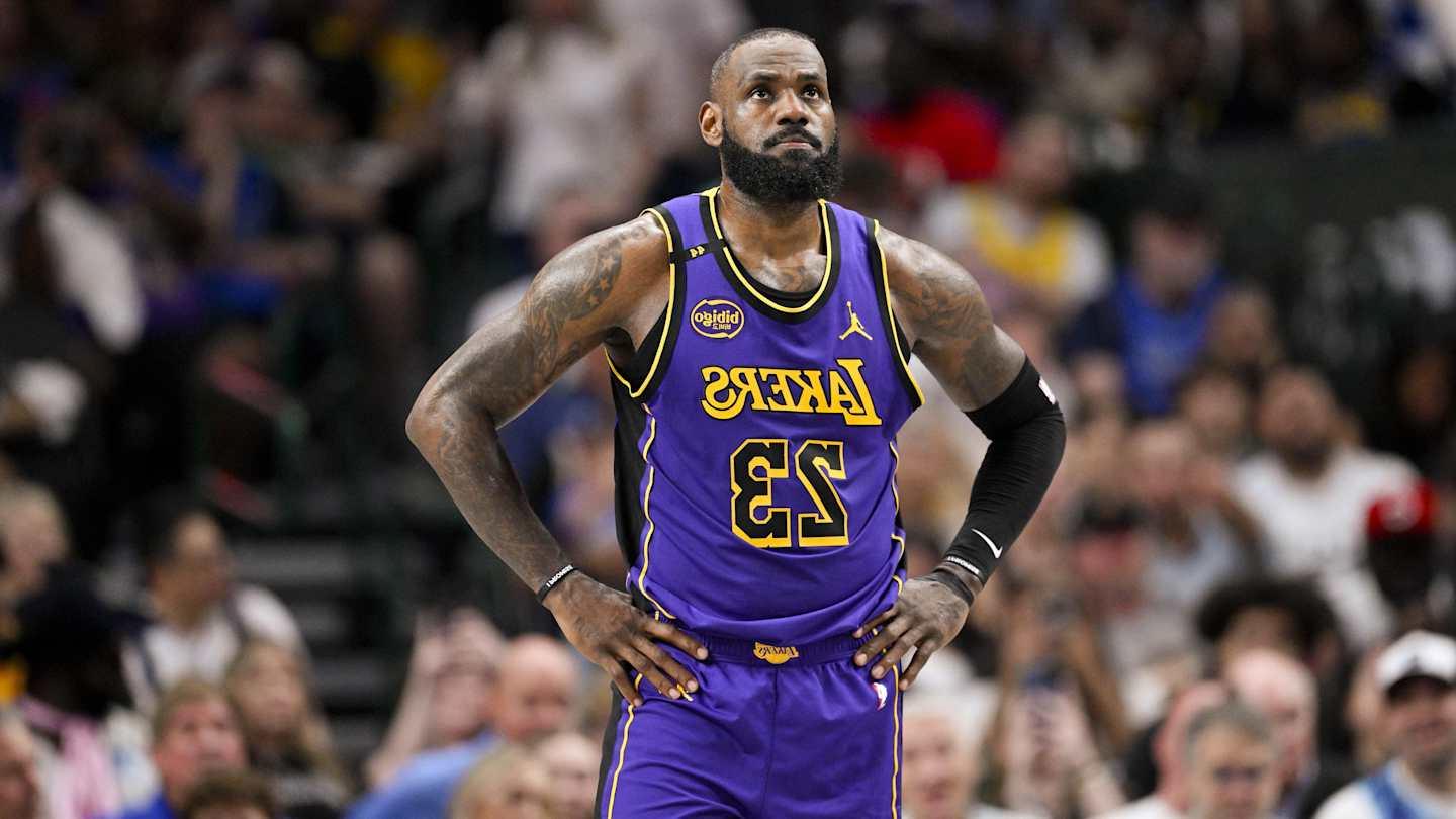 LeBron James's Agent Has Blunt Message for Lakers After Picking Up Contract Option