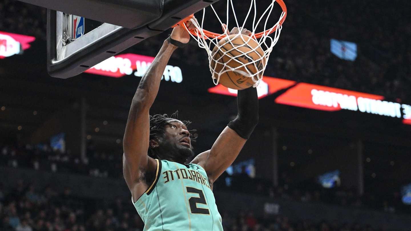 NBA Trade Tracker: Latest Deals, Draft Moves and Free Agency News