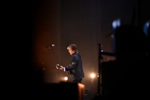 Amazon MGM Picks Up ‘Man on the Run’ for Theaters then Prime Feb. 25 — 240+ Countries