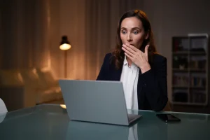 Streaming shock: 1.58B minutes lift ‘The Hunting Wives’ — what Netflix gained in Aug 2025