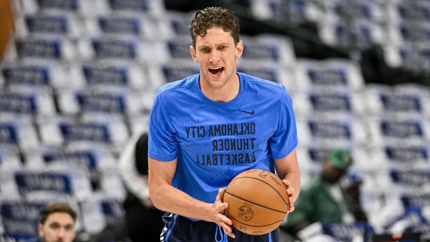 Suns Hire 11-Year NBA Veteran to First Coaching Job