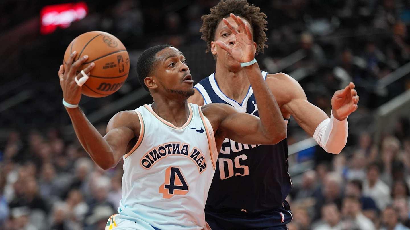 Spurs Extend De'Aaron Fox After February Trade From Kings