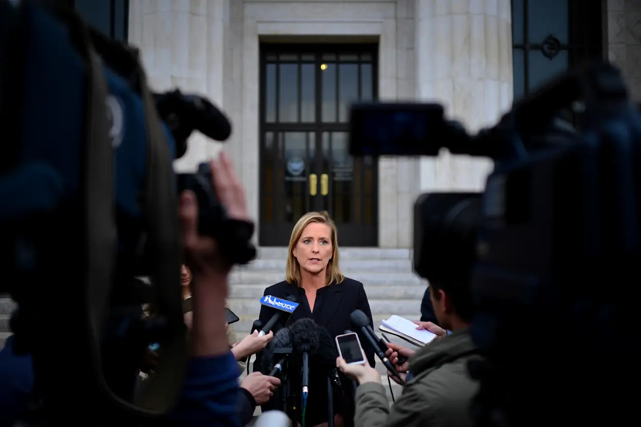 Lisa Cook sues and emergency hearing begins — how this could reshape the Fed in 2025