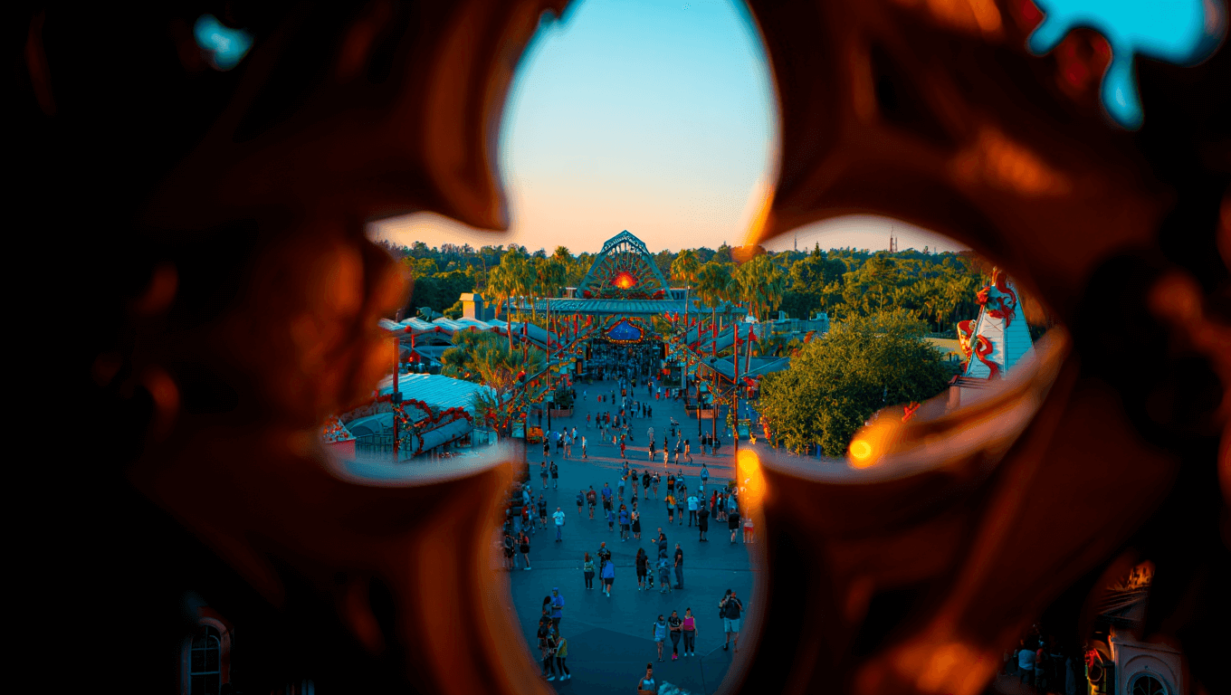 Universal Studios Orlando kicks off holidays Nov 21 with lower crowds early month for shorter waits