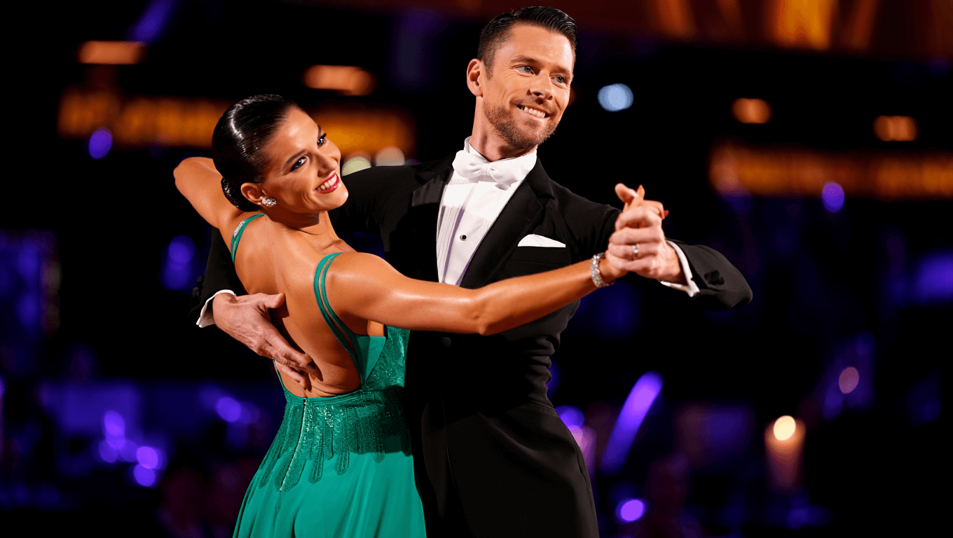 Kaitlyn Bristowe returns to DWTS 20th anniversary for special relay dance with Andy Richter