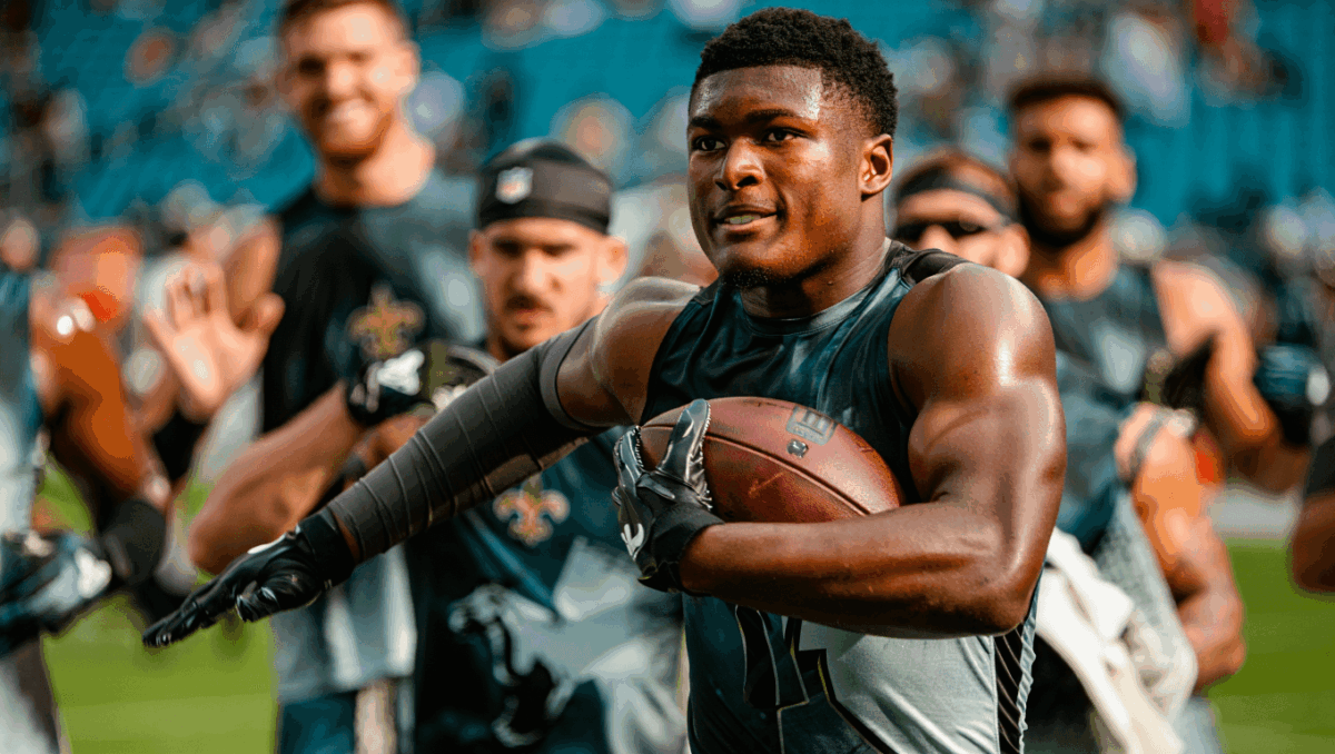 Devin Neal cleared to start Sunday against Dolphins with Alvin Kamara sidelined by knee injury