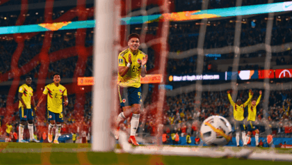 Colombia crushes Australia 3-0, forces Socceroos into three-game losing streak