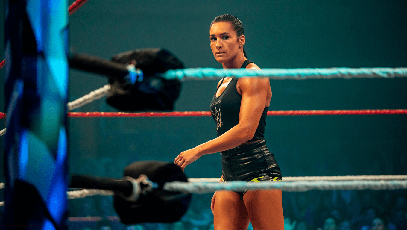 WWE SmackDown results: AJ Lee returns for WarGames, Cody Rhodes bloodied by Drew McIntyre