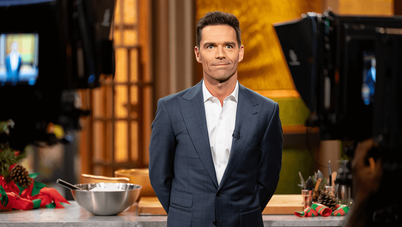 Andrew Rannells Reveals New Co-Host Role In 2025 Holiday Special; Why It Matters