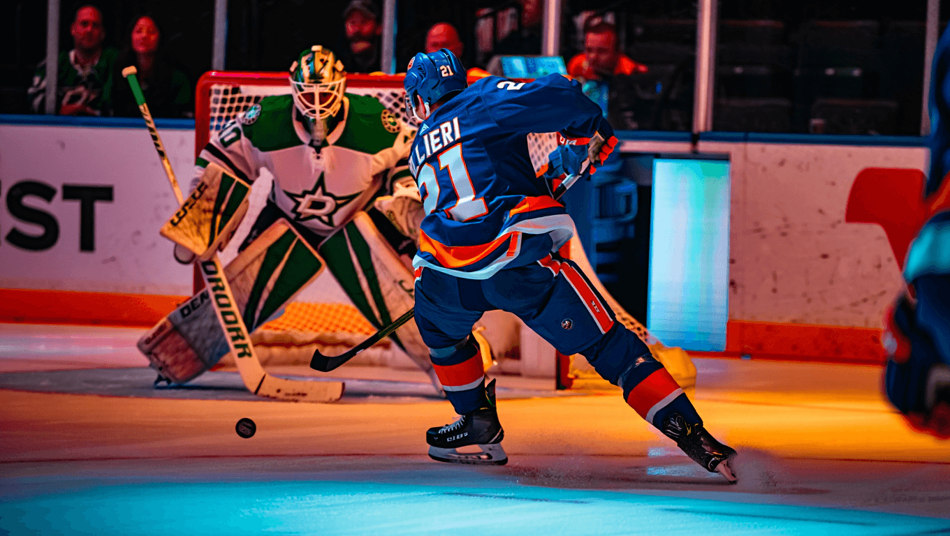 New York Islanders defeat Dallas Stars 3-2, end road trip losing streak