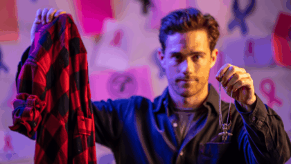 James Van Der Beek auctions 'Dawson's Creek' items to cover cancer treatment costs