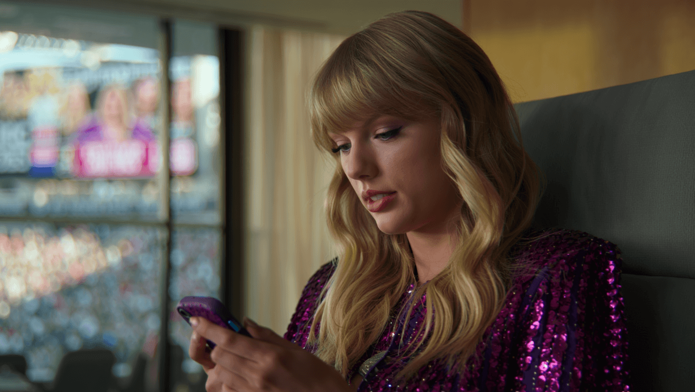 Taylor Swift is skipping today's Thanksgiving Chiefs game in Dallas