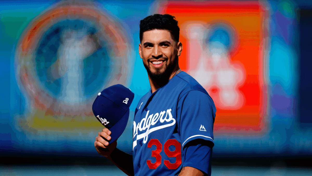 Edwin Diaz scores massive $69M Dodgers deal after turning down Mets ...