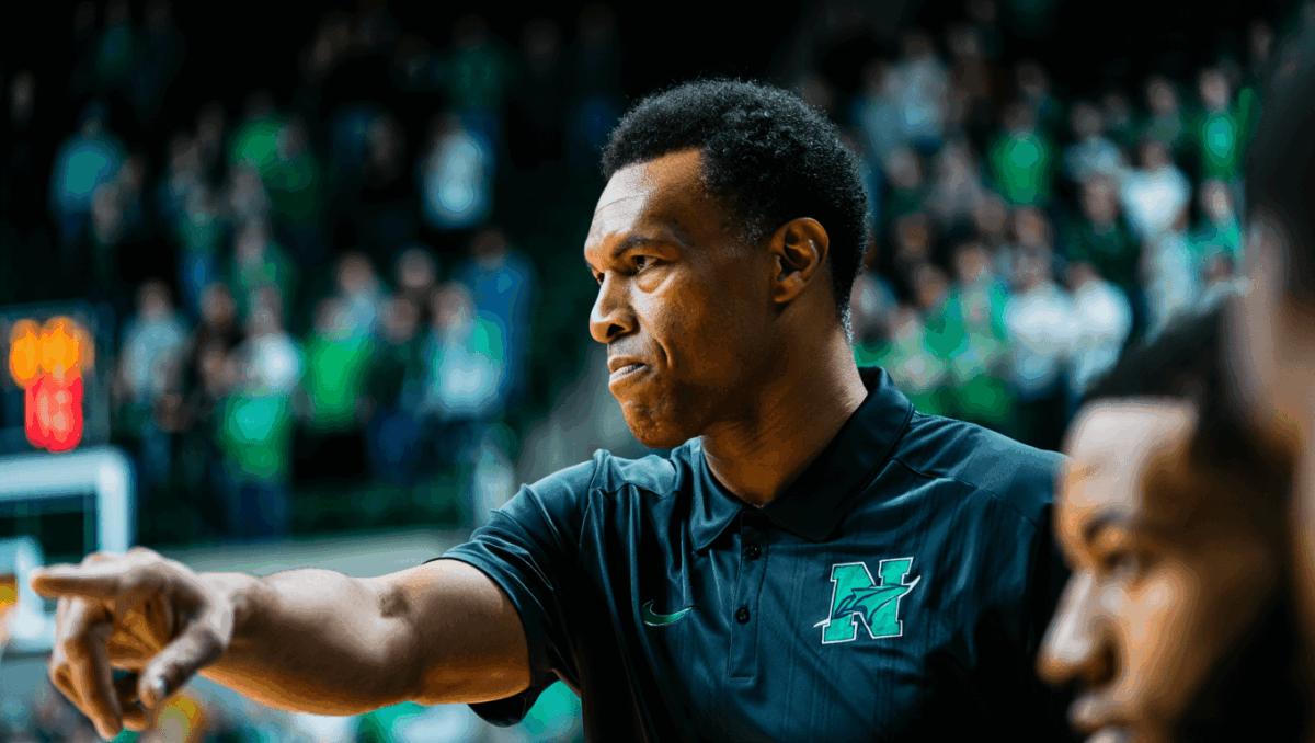 North Texas battles Memphis in American Conference opener, Mean Green aim to bounce back