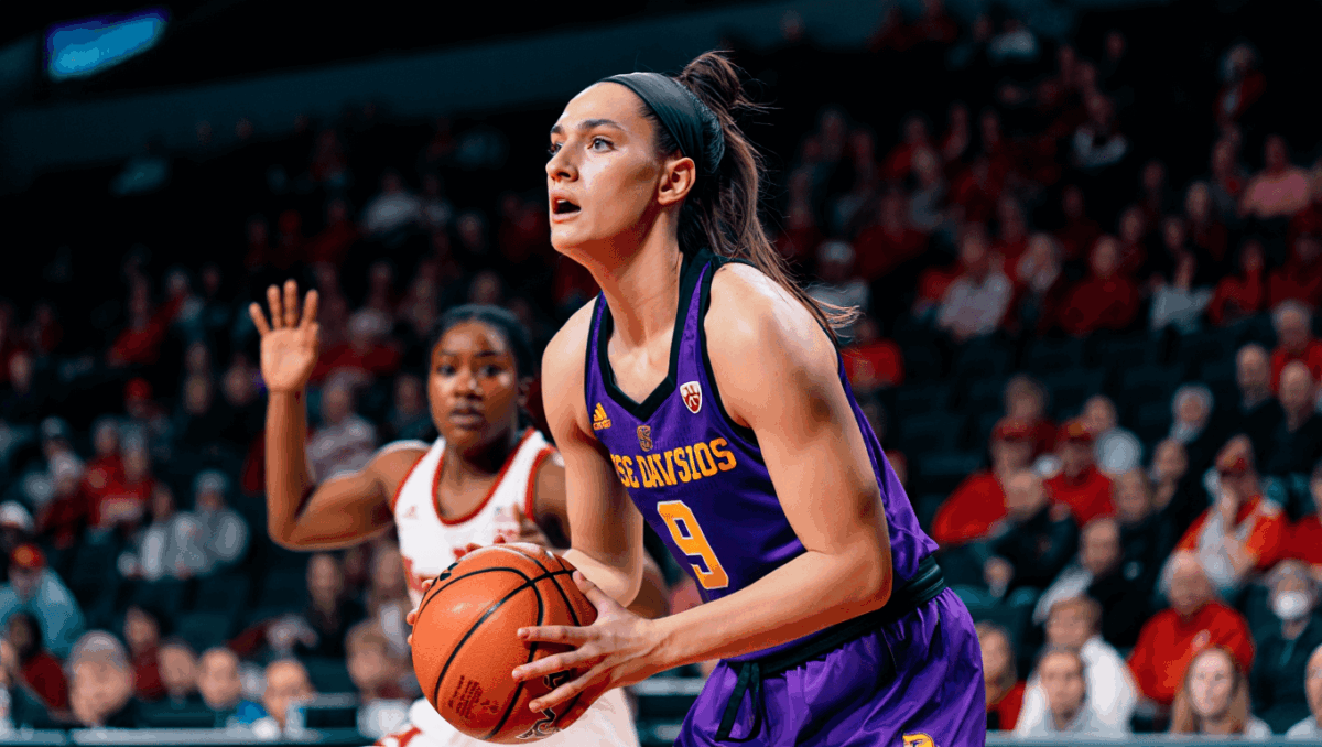 USC and Nebraska fight to 20-20 draw in thrilling women's basketball battle