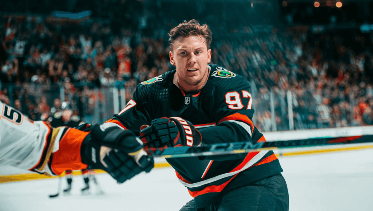 Blackhawks face Ducks in crucial Pacific Division matchup at Honda Center