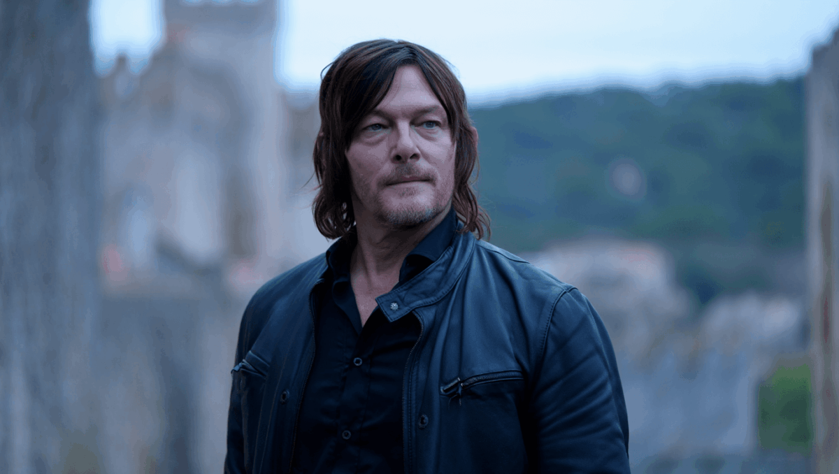The Walking Dead fans celebrate Daryl Dixon season 3 DVD release, Norman Reedus brings the post-apocalyptic drama home