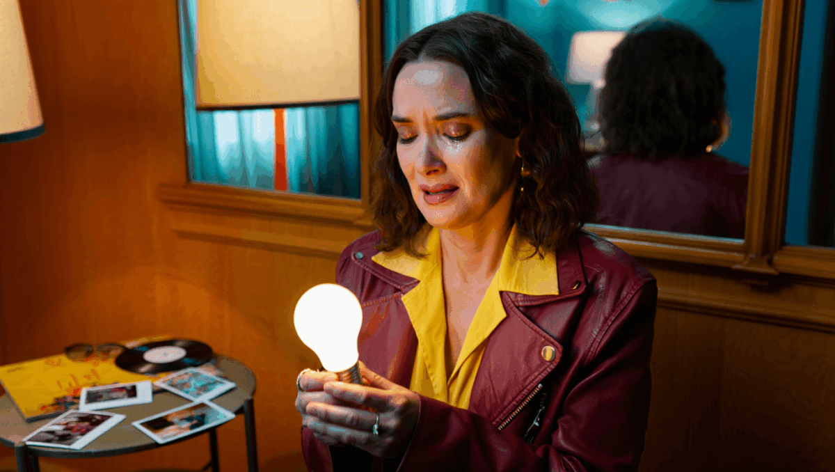 Stranger Things season 1 hits 1.2 billion views as fans rewatch classic before series finale December 31
