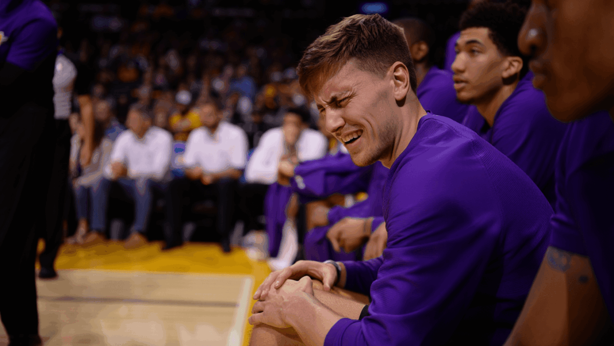 Austin Reaves won't return for at least a month after Christmas Day calf injury, Lakers already struggling without star guard
