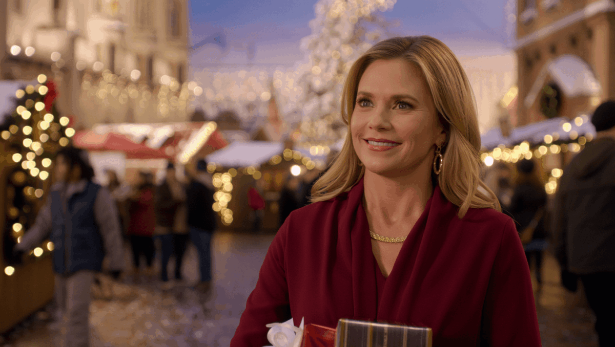 Candace Cameron Bure announces exciting 2026 project, here's what fans can expect from the third Home Sweet Christmas film