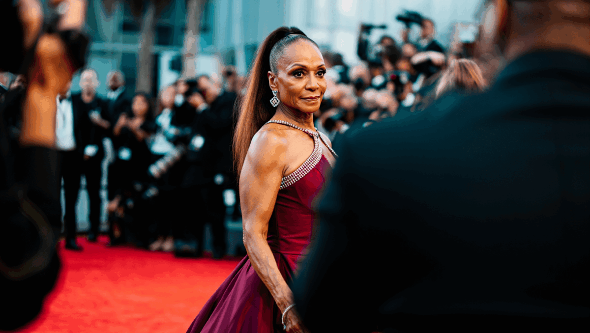 Sheryl Lee Ralph shares her genius red carpet hack at Critics Choice Awards—and it's too clever to miss