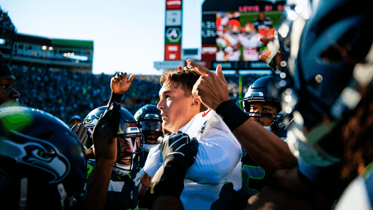Seahawks beat 49ers 13-3 tonight, clinch NFC's No. 1 seed with dominant defense